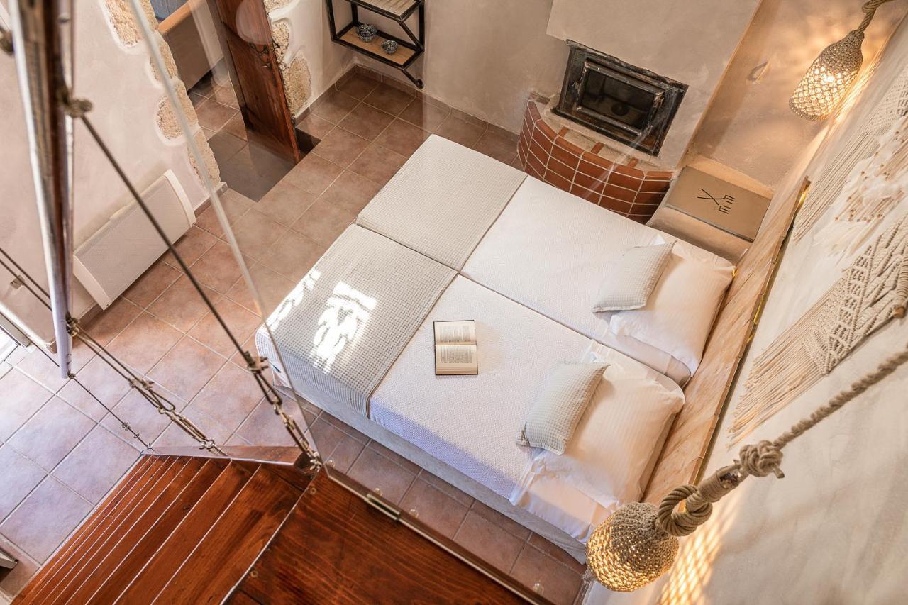 Verekinthos Villas - Pool, Hot Tub, Bbq, Kids Playground, Stunning Mountain Views Yerolákkos Eksteriør billede