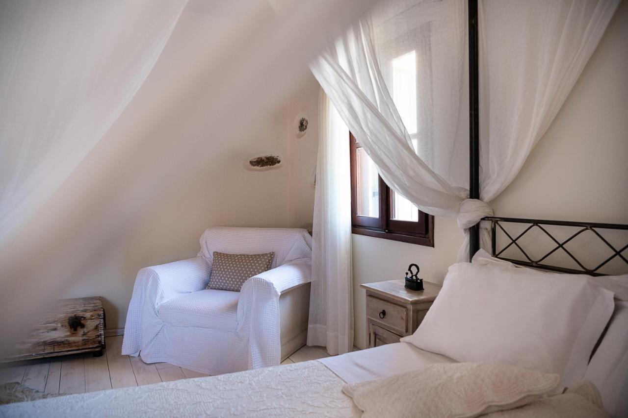 Verekinthos Villas - Pool, Hot Tub, Bbq, Kids Playground, Stunning Mountain Views Yerolákkos Eksteriør billede