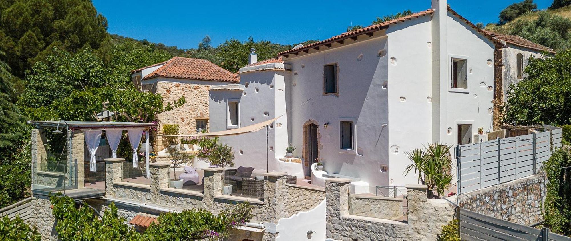 Verekinthos Villas - Pool, Hot Tub, Bbq, Kids Playground, Stunning Mountain Views Yerolákkos Eksteriør billede